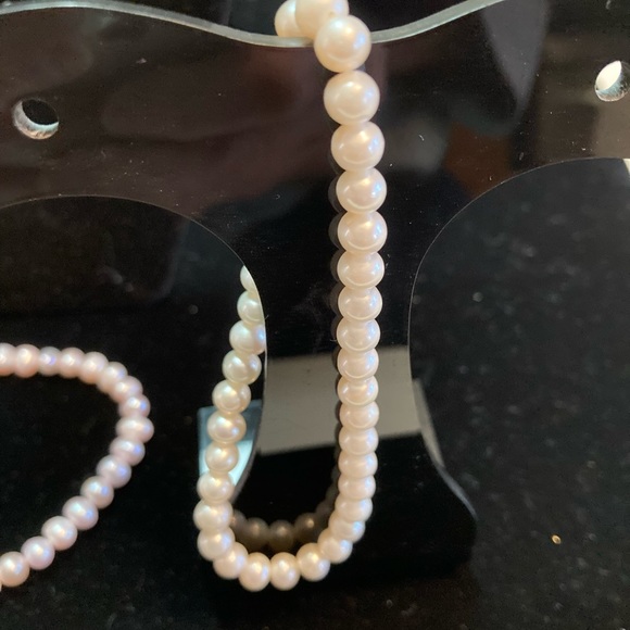 Pearl baroque stretch bracelets 3 options. Blush Ivory or a Mixture of both - Picture 8 of 9